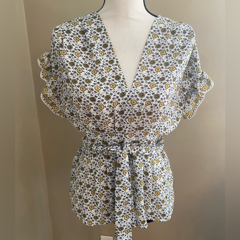 Max Studio Boho Floral Wrap Style Flutter Sleeve Shirt Blouse Small
